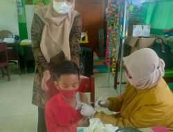 Perdana, Vaksinasi untuk Anak Digelar di SDN 01 Gumala