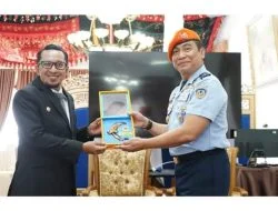 Bupati Sambut kunjungan Kepala Dinas Pembinaan Mental Dan Ideologi Angkatan Udara