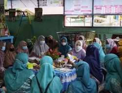 Dokter Dian Lakukan Verifikasi Lapangan Enam Kader Posyandu