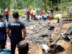 SATU RUMAH SEMI PARMANEN HANGUS TERBAKAR