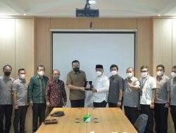 Wako Fadly Amran Terima Penghargaan dari BPJS Ketenagakerjaan
