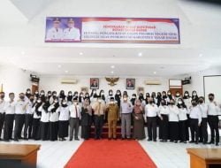 40 Orang CPNS Terima SK Dari Bupati Eka Putra