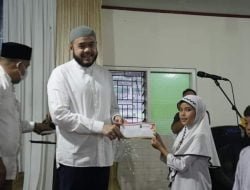 Alumni SMAN Padang Panjang Bersama Anak Yatim Piatu Dapat Pujian Wako