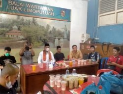 Mantan Bupati Ir.Irfendi Arbi.MP Buber di Balai Wartawan