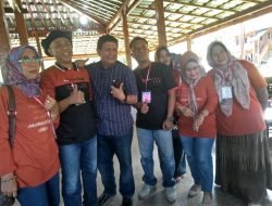 SMP 10 Padang Gelar Acara ” Taragak Basuo” Family Gathering IKA 89