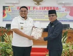 Bupati Berikan Jawaban Atas Pandangan Umum 3 Ranperda