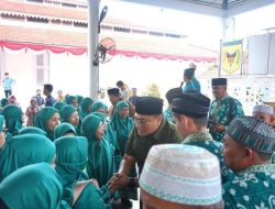 Wabup Lepas 100 Orang Jemaah Umrah