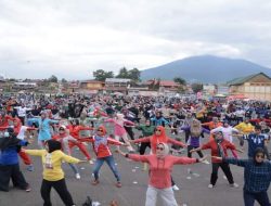 Peringati HUT RI, Warga Antusias Ikuti Jalan Santai dan Senam Massal