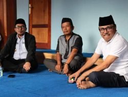 Bupati Eka Putra Melayat Kerumah Duka Khairul Jasmi
