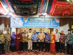 Kajari Tanah Datar Hardijono Sidayat Kepada Otong Hendra Rahayu