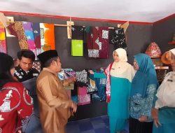 UP2K Sariak Sarumpun Tampilkan Batik Batu Bata