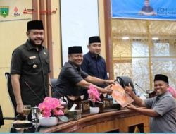 Fraksi DPRD Sampaikan Pemandangan Umum Perubahan APBD dan Pengelolaan Keuangan Daerah