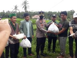 500 Paket Sembako Kapolda  Dibagikan di Tanah Datar