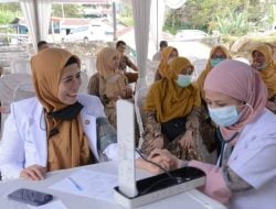 Para Dokter Donorkan Darah Guna Peringati HUT IDI ke-72