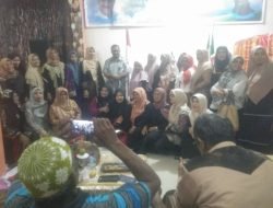 Ir. M. Fauzan Dilantik Manakhodai PKM Kota Padang