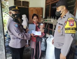 Kapolres Tulungagung Salurkan Uang Duka Melalui Polsek Ngunut Untuk Keluarga Gantung Diri