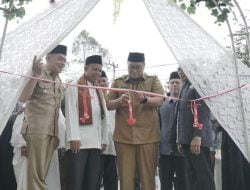 WABUP RICHI RESMIKAN MUSHALLA ZAHRI