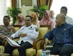 BUPATI EKA PUTRA IKUTI ZOOM MEETING BERSAMA KEMENDAGRI