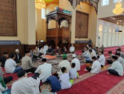 KAPOLDA MENDENGARKAN CURHAT MASYARAKAT