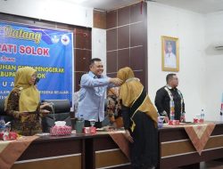 BUPATI SOLOK HADIRI PENGUKUHAN GURU PENGGERAK ANGKATAN IV