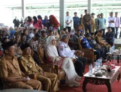 BUPATI SOLOK DAN ANGGOTA KOMISI V DPR RI ATHARI TEMURAMAH DENGAN MASYARAKAT