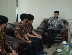 WAKO FADLY AMRAN LEPAS 7 PEKERJA MIGRAN  KE JEPANG