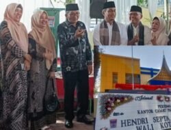 WALIKOTA PADANG HENDRI SEPTA RESMIKAN GEDUNG BARU KANTOR CAMAT PADANG BARAT.