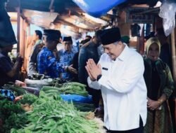 TINJAU HARGA DAN KESEDIAN PANGAN, WAKO SOLOK TURUN KE PASAR RAYA