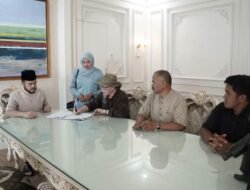 WAKO FADLY TERIMA 7 KARYA SENI LUKISAN BERBAGAI ALIRAN