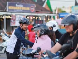 WAGUB DAN WAWAKO SOLOK BAGI BAGI TAKJIL PADA PENGENDARA