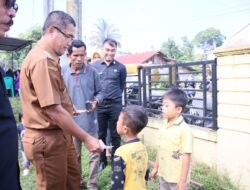 BANTUAN BRA SISWA BERKARAKTER KEPADA 40 PENERIMA DI KANTOR DISDIK