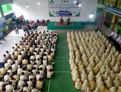 Pontren Kauman Bekali Santri dengan Ilmu Falak Dasar