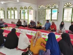 TP-PKK Kelurahan Sosialisasikan PPTM ke Warga RT 2 Gumala