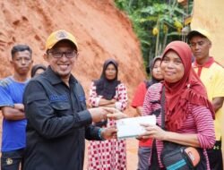 BUPATI TEMUI KORBAN BENCANA TANAH LONGSOR DI JORONG MAWAR
