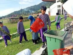 Murid SDN 15 Gelar Gerakan Kampanye Peduli Lingkungan