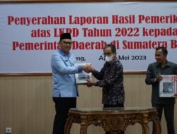 BUPATI SOLOK KEMBALI TERIMA PENGHARGAAN WTP DARI BPK RI PERWAKILAN SUMBAR