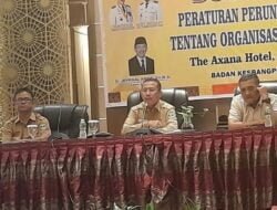 ZARFI DESON ,SH ANGGOTA DPRD SALURKAN DANA POKIR