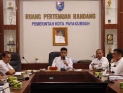 Pj Setda Payakumbuh Pimpin Rapat TAPD.