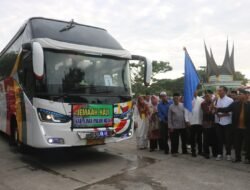 Wabup Rizki Lepas Keberangkatan 274 Jemaah Haji