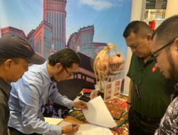 SMARTS UMROH MENJEMBATANI UMAT MUSLIM KE BAITULLAH