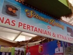 PAMERKAN PRODUK UNGGULAN DI PENAS TANI XVI SUMBAR