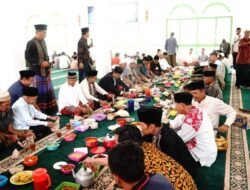 Jamaah Masjid Shofiya Cubadak Syukuran