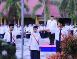 Wako Solok Zul Elfian Umar Pembina Upacara SMPN 3 Kota Solok