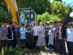 BUPATI SOLOK, ANGGOTA DPR RI TINJAU PEMBANGUNAN JALAN KAPUJAN RIMBO DATA