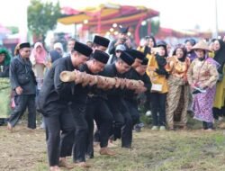 WAWAKO SOLOK IKUTI PROSESI TURUN KASAWAH DAN PERMAINAN BATUANG GILO