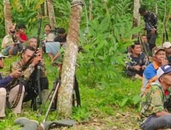BERBURU HAMA TUPAI DENGAN MENEMBAK