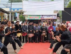 1000 Lapek Kuniang Hiasi Pembukaan Festival Adat Salingka Nagari