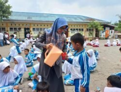 Sirukam Dairy Salurkan Susu Segar Kesekolah, Panti Asuhan
