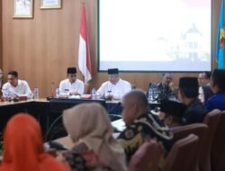 WAKO DAN WAWAKO SOLOK HADIRI KICK OFF MEETING RPJPD