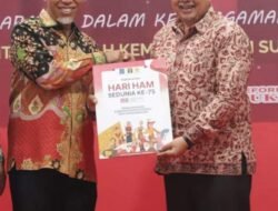 WAKO SOLOK TERIMA PENGHARGAAN KOTA PEDULI HAM